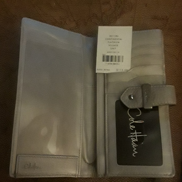 Cole Haan wallet - Picture 3 of 3